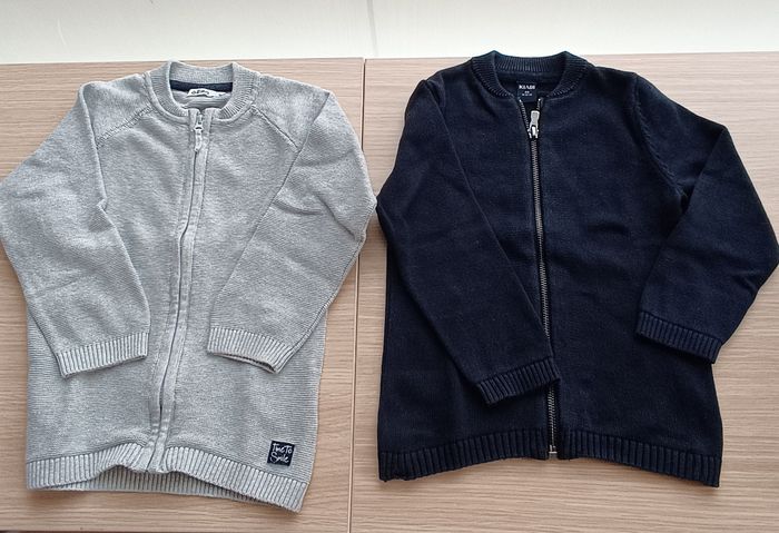 Lot × 2 gilets taille 4 ans