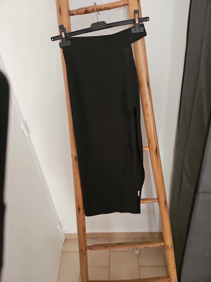 Jupe droite en fente - photo numéro 2