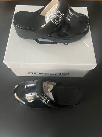 Sabot noir brillant Geffen 34