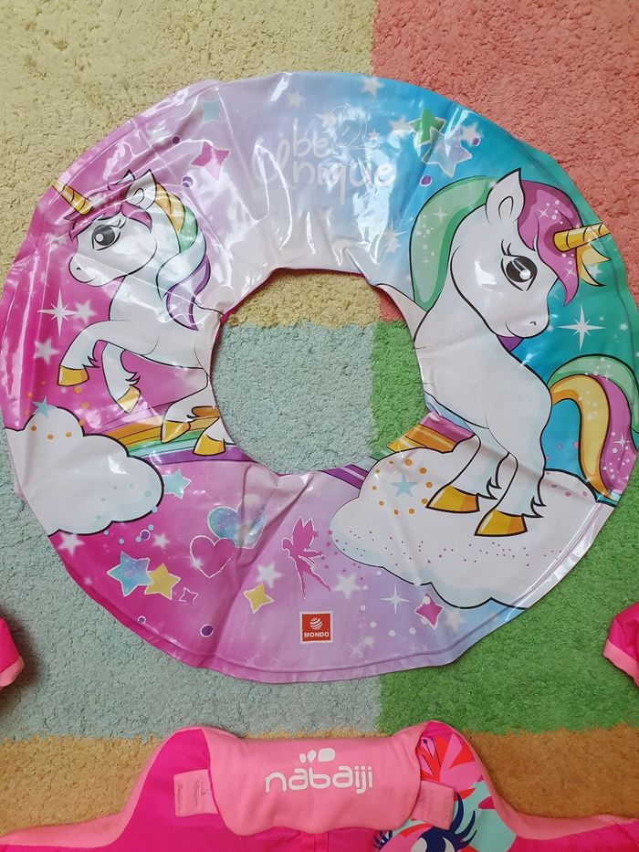 Lot brassards-ceinture + bouée + chapeau- 3-5 ans - Fille - photo numéro 2