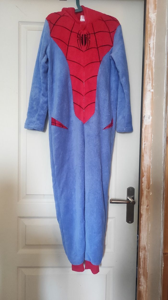 Combi pyjama spiderman - photo numéro 2