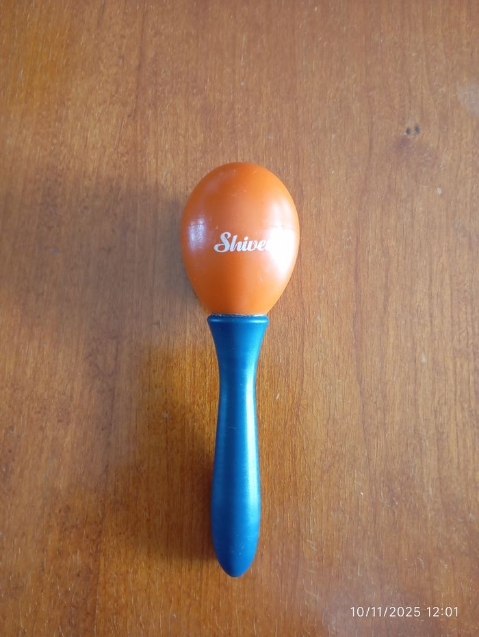 Maracas en bois pour enfant