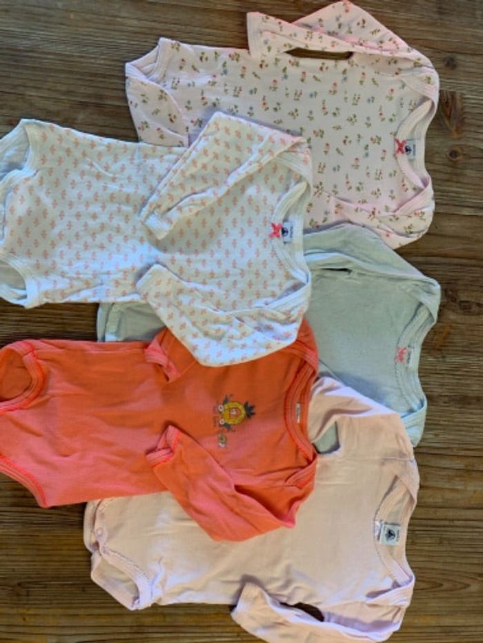 Lot 5 bodies petit bateau 12 mois