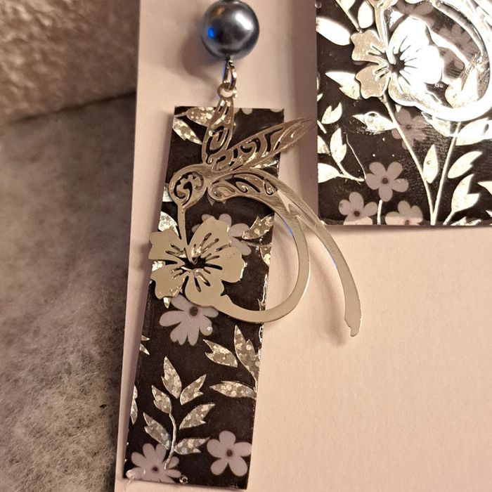 Boucles d'oreilles pendante avec pendentif assortie noir et grise - photo numéro 8