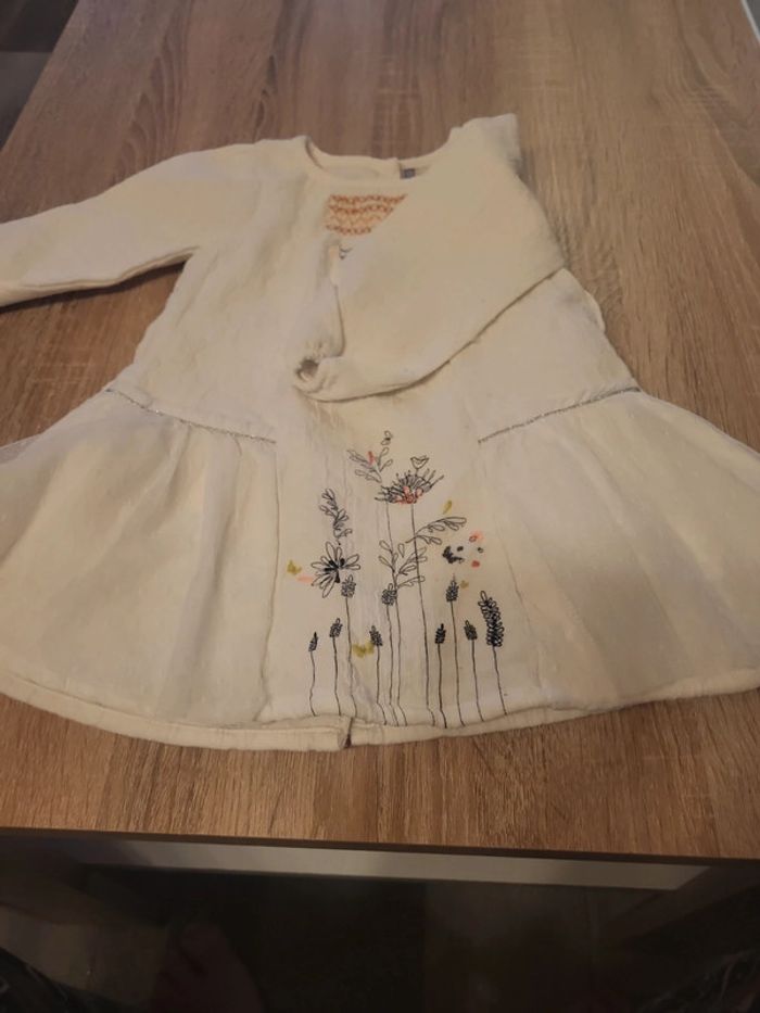 Robe. - photo numéro 2