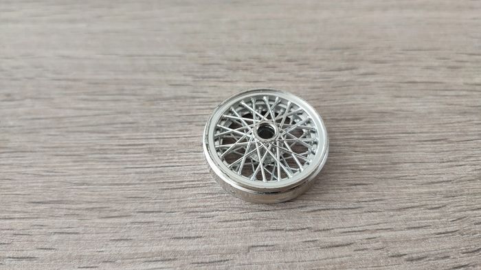 Jante seule pièce détachée miniature jaguar SS 100 1937 1/18 burago #B62