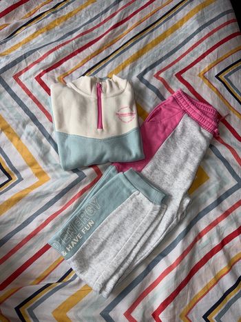 Ensemble survêtement 8 ans