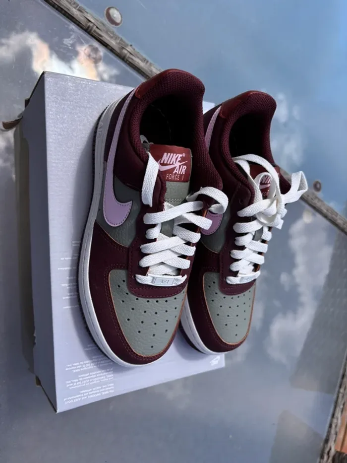 Nike Air Force 1 P.35,5 Neuves unisex - photo numéro 2