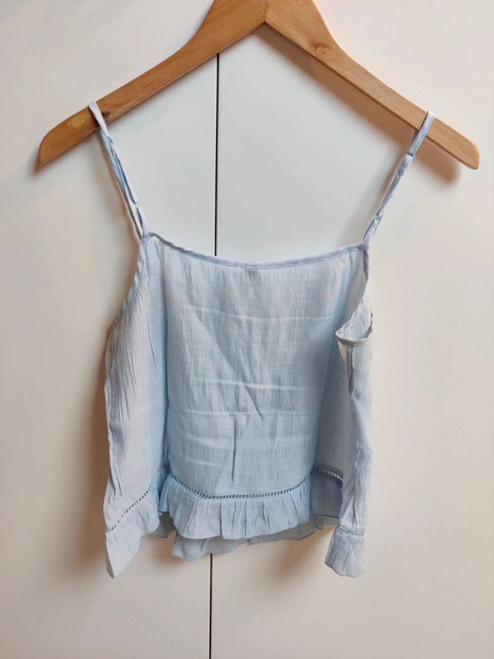 Top bleu ciel - photo numéro 2