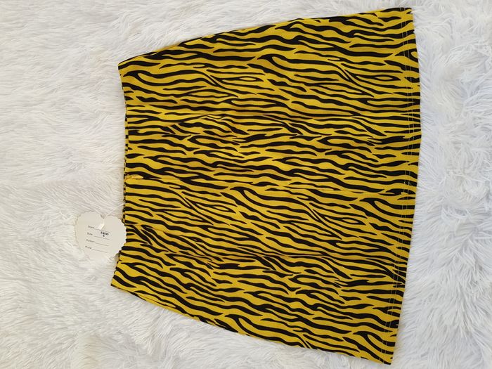 Jupe droite zébré moutarde Taille 36 Neuf - photo numéro 2