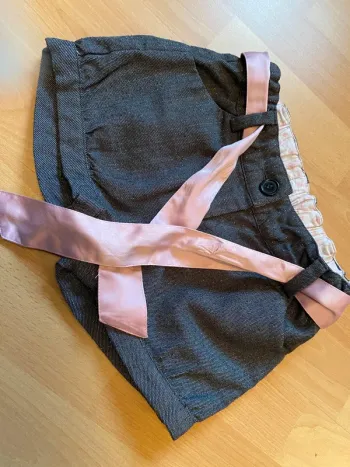 Short H&M Taille 116 - 5-6 ans
