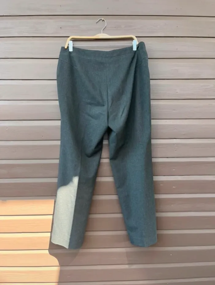 Pantalon gris - photo numéro 3