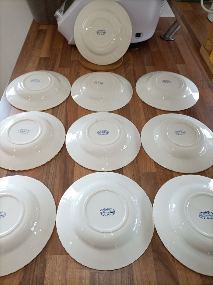 Lot 10 assiettes Vintage marque Don Quichotte Wembley - photo numéro 6