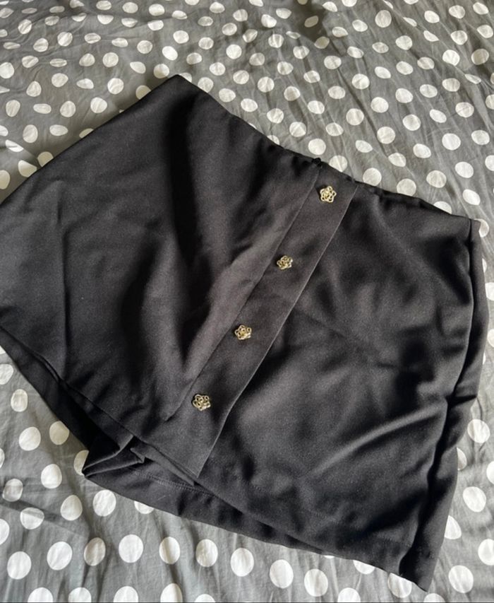 Short jupe noire