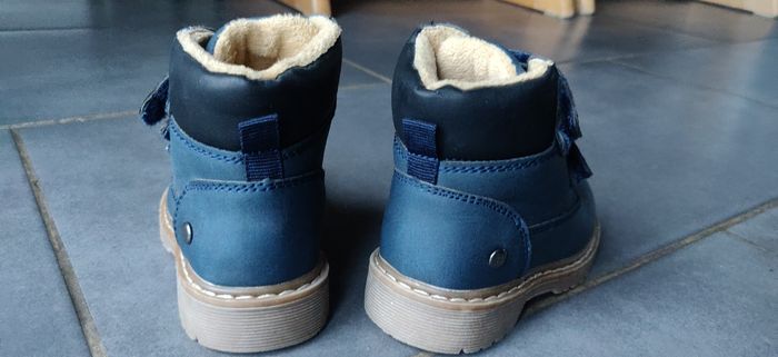 Chaussures montantes taille 20 - photo numéro 3