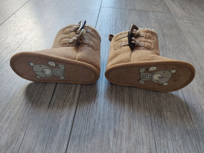 Chausson bébé bottes 6-9 mois - photo numéro 3