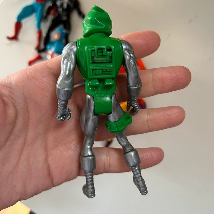 Lot 7 figurines les super héros marvel guerres secrètes - photo numéro 16