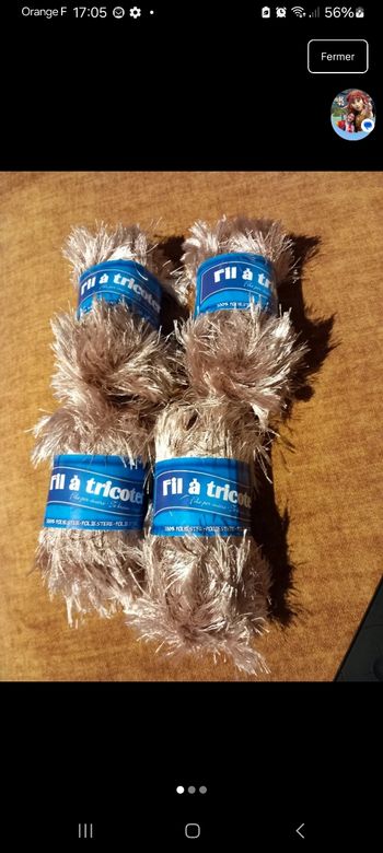 Lot 4 pelotes neuves fil peluche