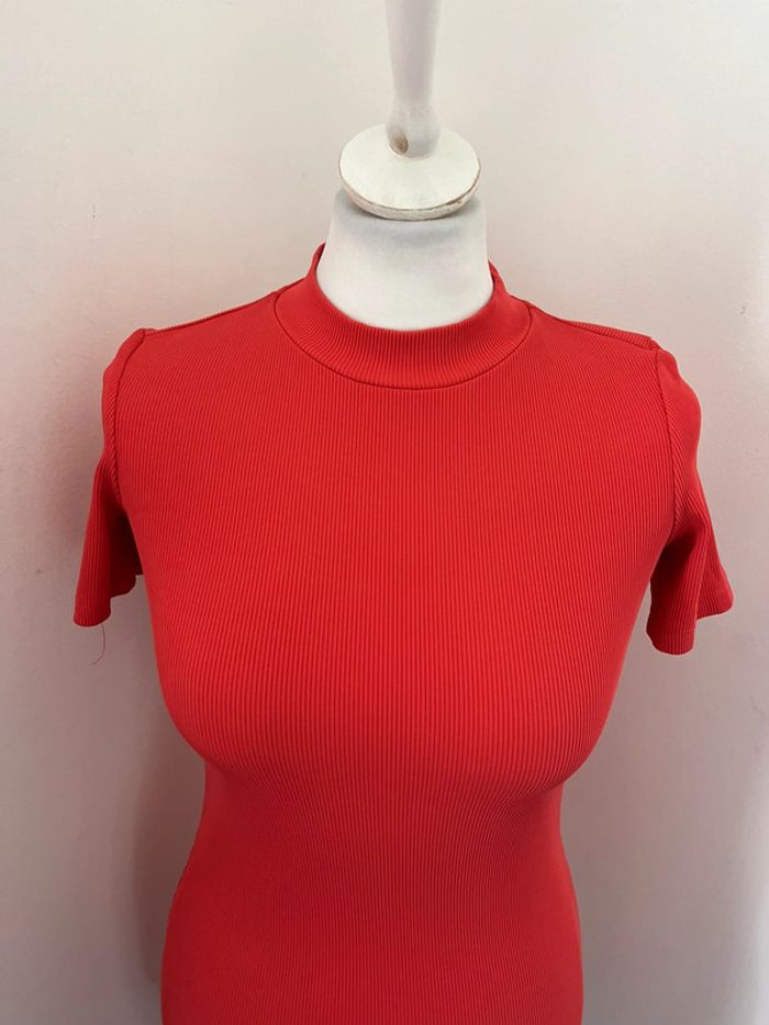 Robe moulante corail bershka S - photo numéro 3