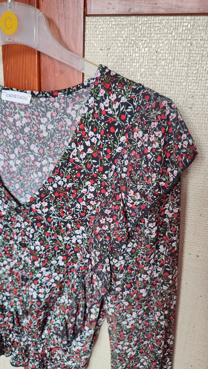 Blouse fleurie taille XS - photo numéro 2