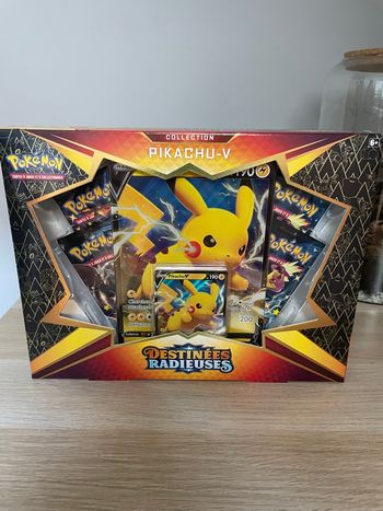 COFFRET PIKACHUV DÉSTINÉ RADIEUSE