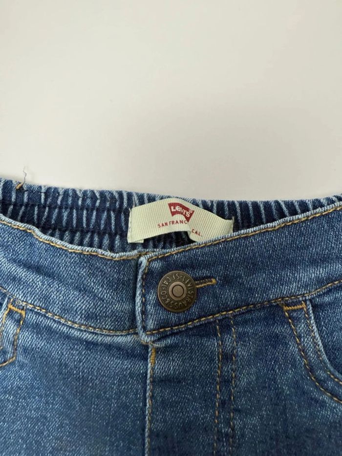 Short en jeans Levi's bébé garçon taille 6 mois comme neuf - photo numéro 7