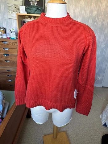 Pull taille 14ans marque la rue