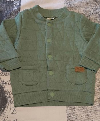(Neuf non porté) 🥰🤩💙 cardigan matelassé 18mois Garçon 💙🤩🥰