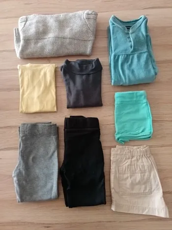 Lot de vêtements fille