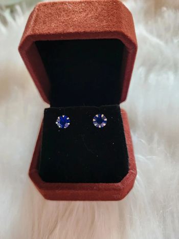 💎Boucles d'oreilles Pierre zirconium Bleu nuit 💎