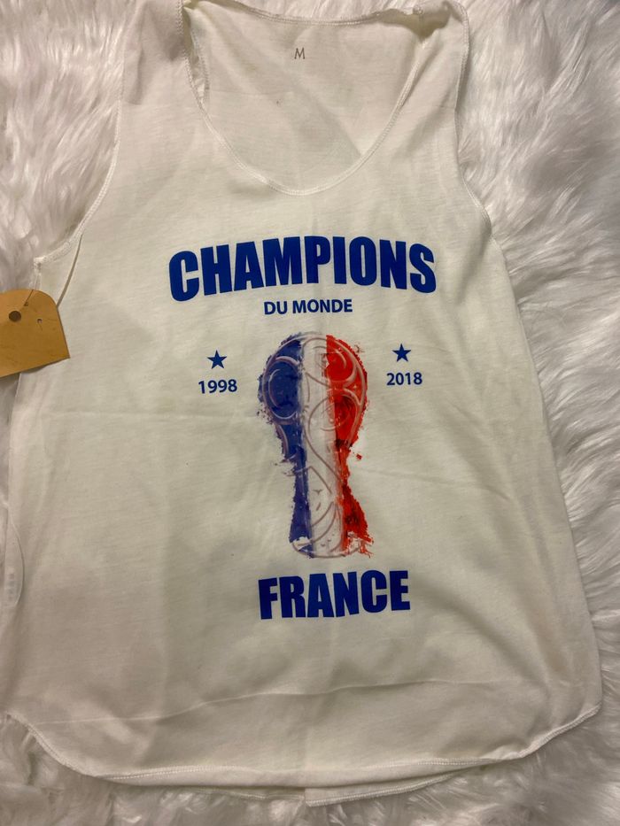 3 Débardeurs neufs - photo numéro 4