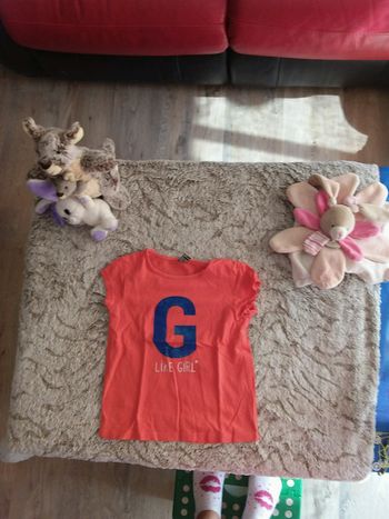 Joli Tee-shirt pailleté manches courtes