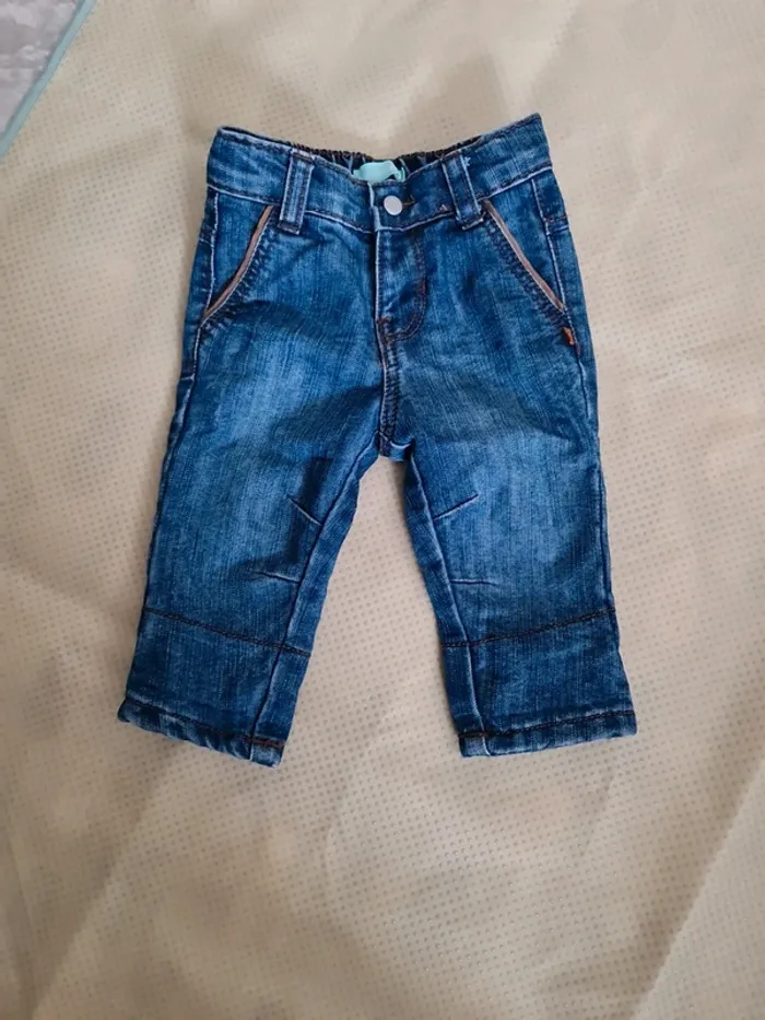 Lot de 13 pantalons et jeans et 2 shorts - photo numéro 4