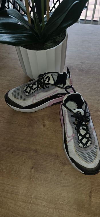 Baskets fille Nike 35/36