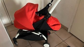 Nacelle yoyo comme neuf couleur mixte rouge