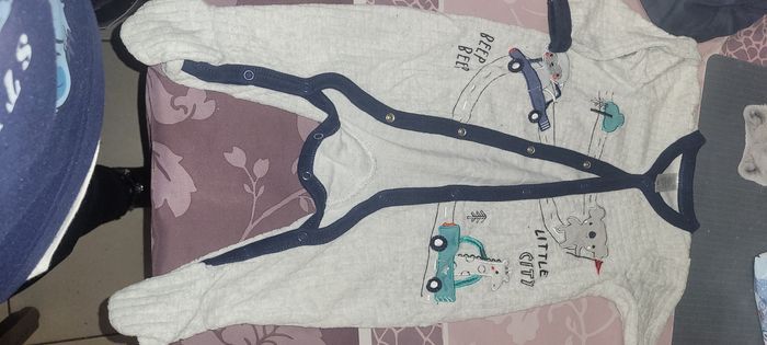 Lot vêtements 9 mois - photo numéro 7