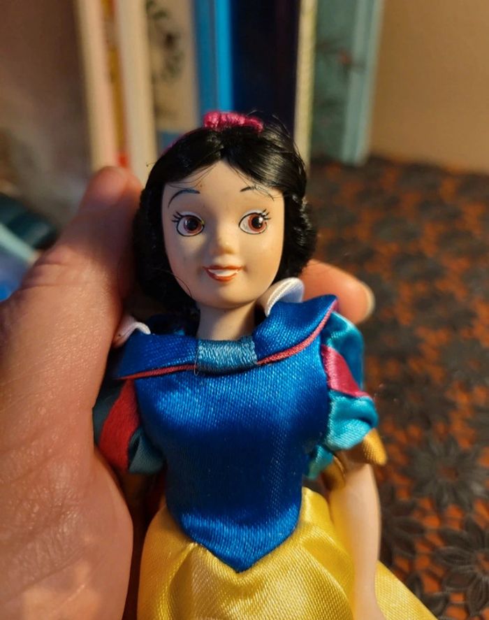 Poupée collection blanche neige - photo numéro 5