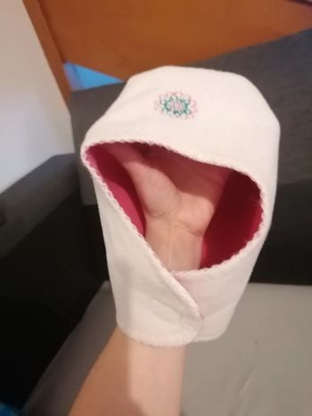 Cagoule blanche neuve sans étiquette