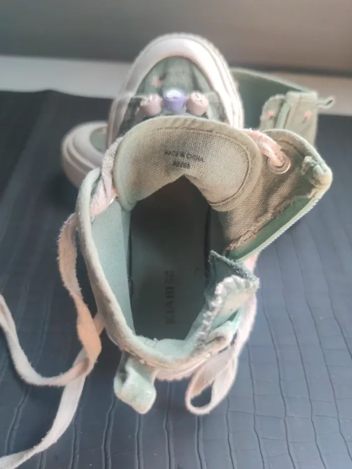 Paire de baskets fille genre converse pointure 29 - photo numéro 7