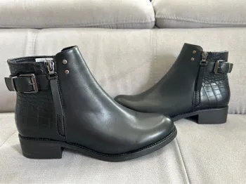 Bottines neuves taille 39
