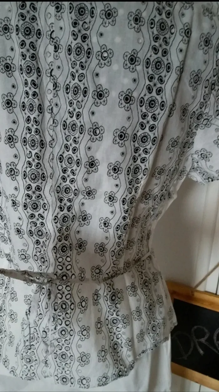 Chemise manches courtes, blanche et noire - photo numéro 5