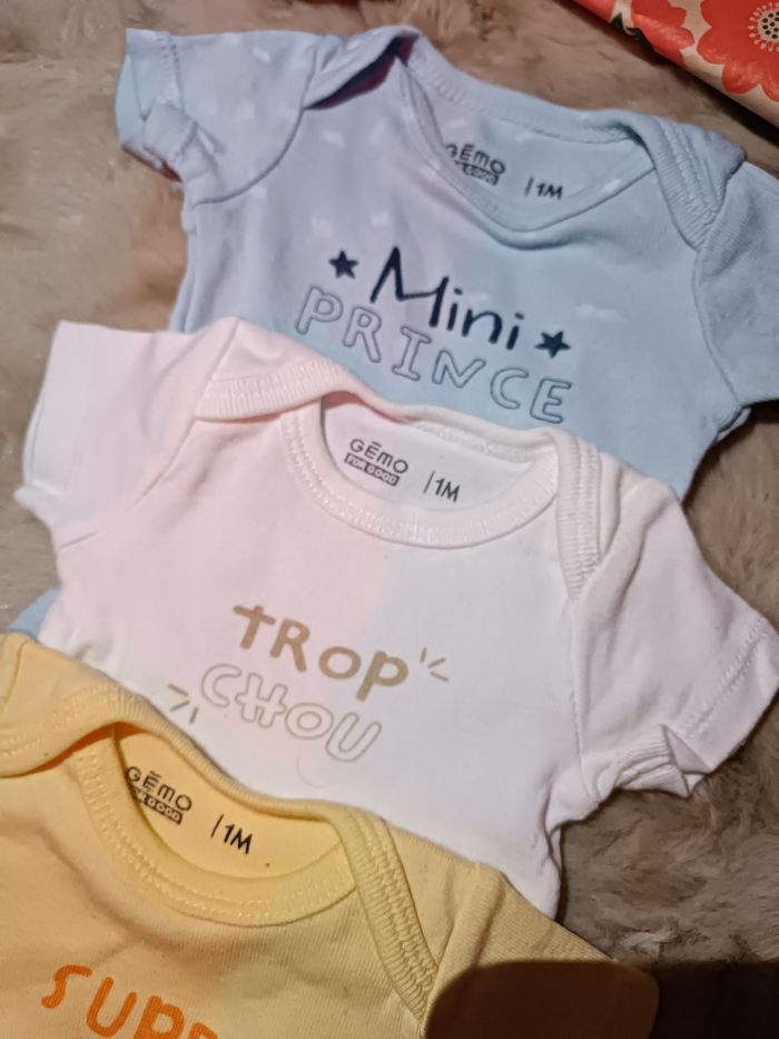 Lot bodies manches courtes - photo numéro 2