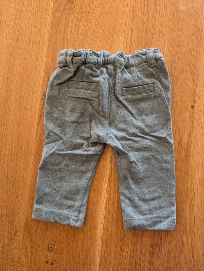Pantalon gris 9 mois très bon état - photo numéro 3
