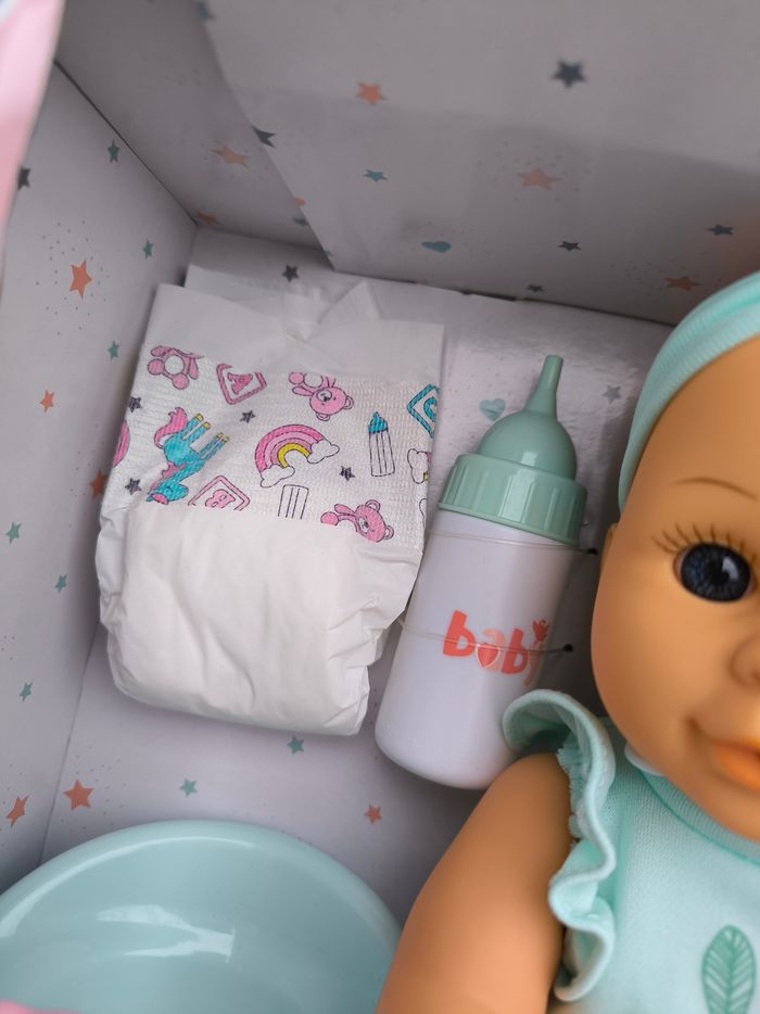 Bébé Léa fait pipi One Two Fun - photo numéro 3