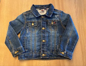 Veste jean 4 ans   Très bon état