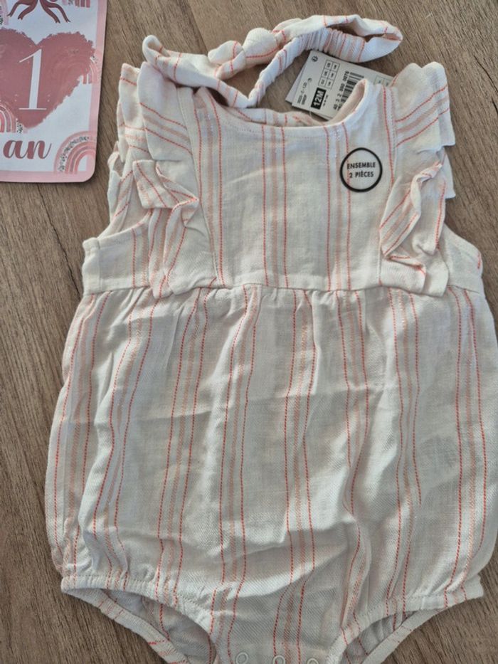 Barboteuse été blanche 12 mois - photo numéro 2