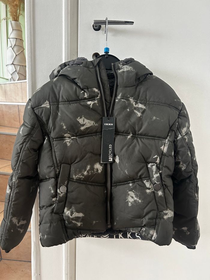 Doudoune IKKS neuve 4 ans