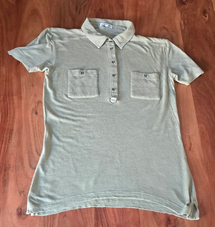 Haut Lacoste pour femme, taille 44, coloris kak - photo numéro 3