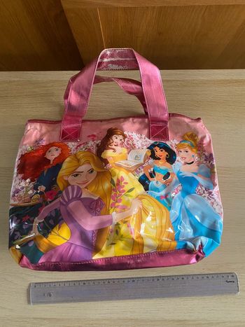Grand sac fourre tout Disney princesses store belle raiponce merida Jasmine cendrillon plage