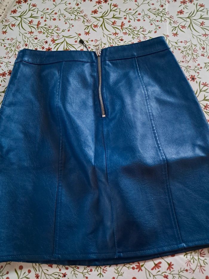 Jupe similicuir VeroModa taille 36 neuve - photo numéro 2